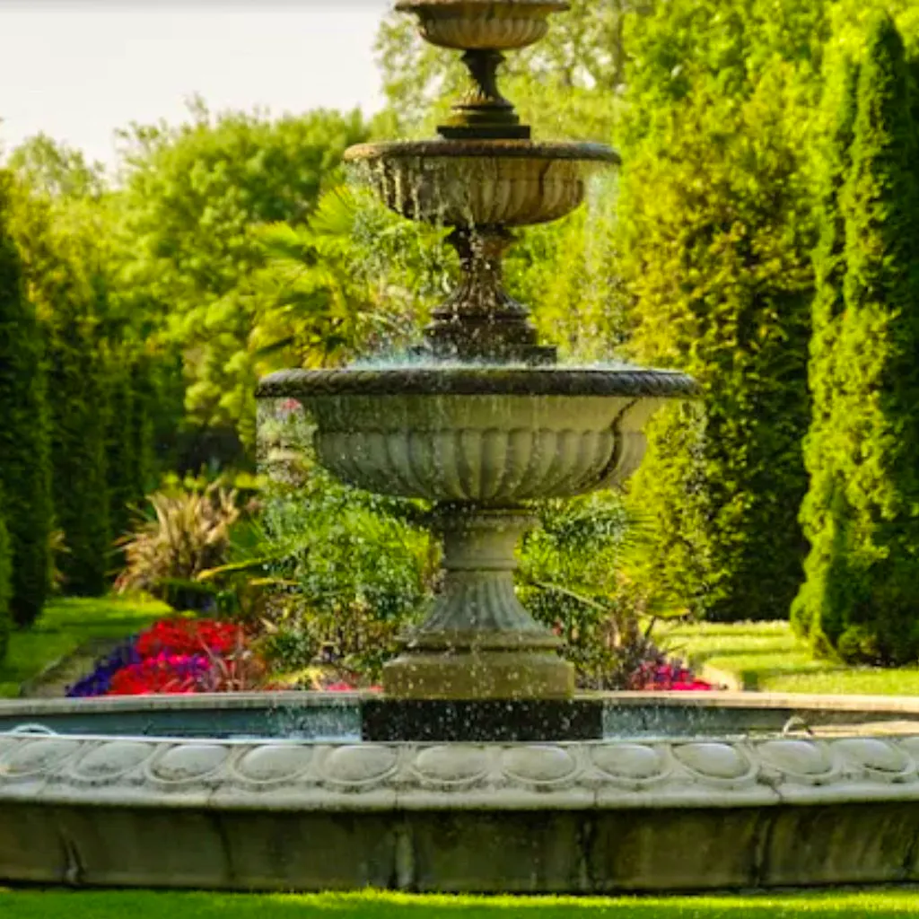 Walk, Talk & Meet Singles. Park Walk Social at Regents Park