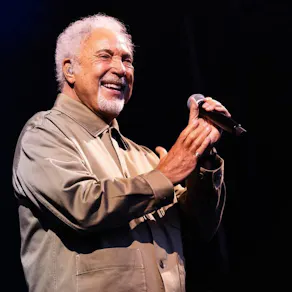 Tom Jones - Crystal Palace Bowl (London)