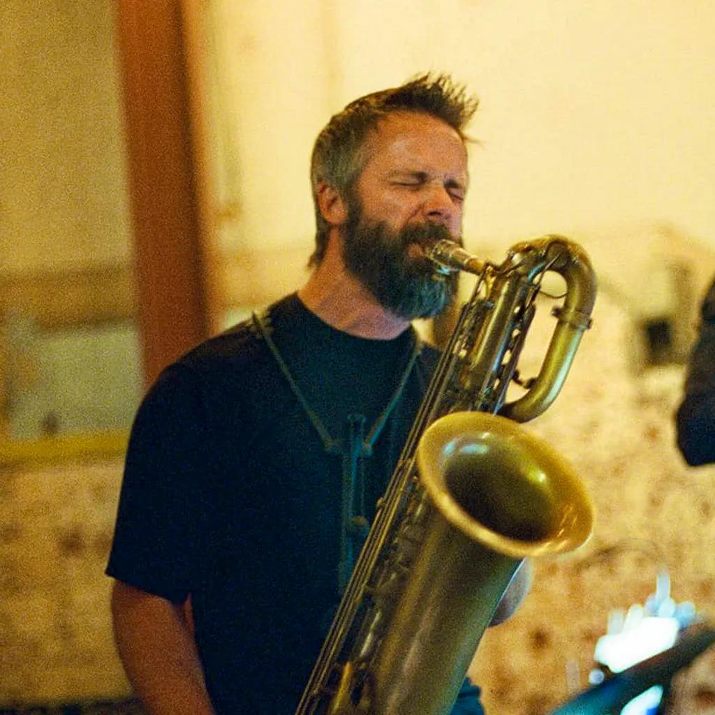 Preston Cummins and Stuart Henderson, with Terry Hutchins Qrt at Pangbourne Working Mens Club