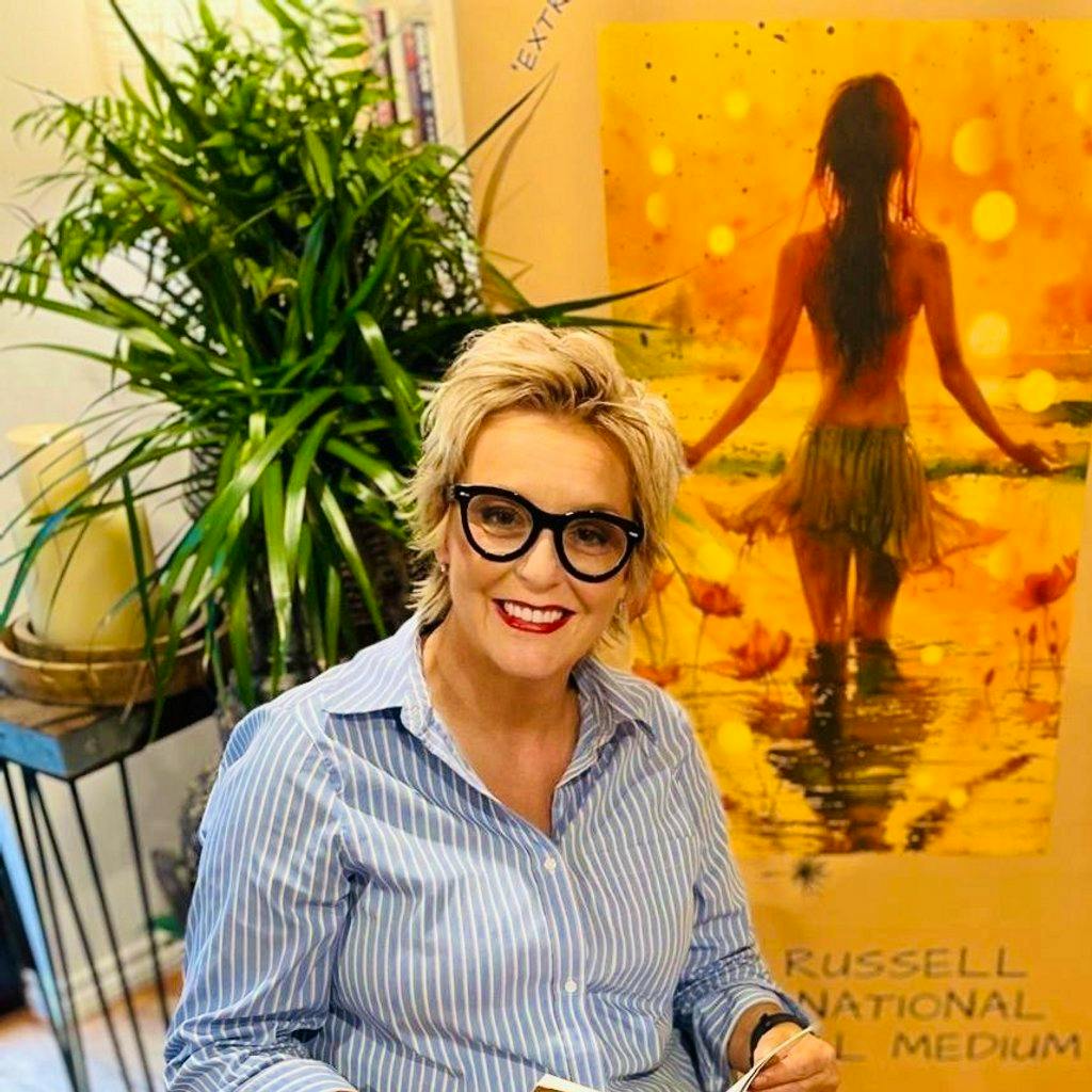 Tina Russell @ The Lansdowne Court Hotel, Antrim Road at The Lansdowne Hotel 