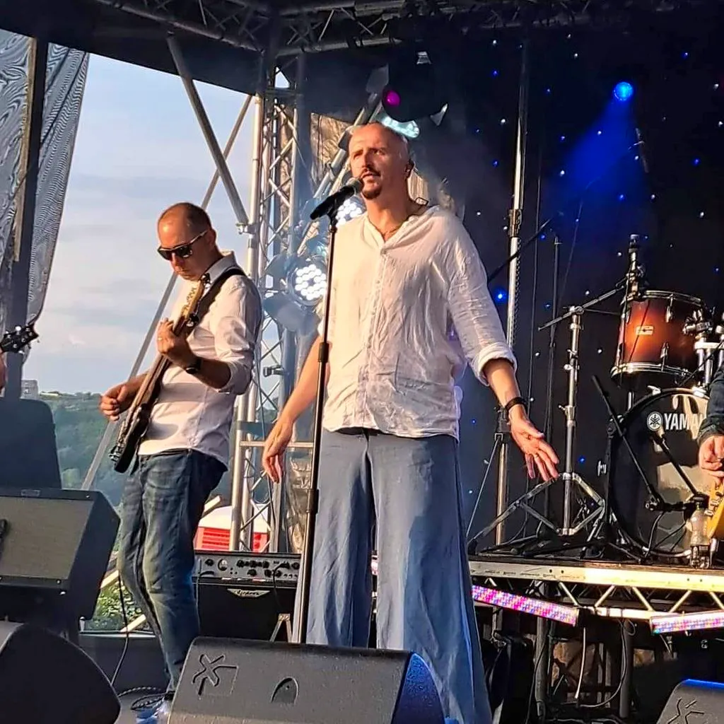 Laid - James Tribute Band at The Flowerpot