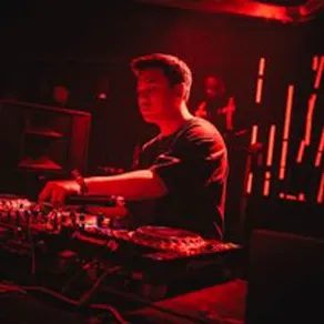 Milkshake, Ministry of Sound ft Kenny Allstar