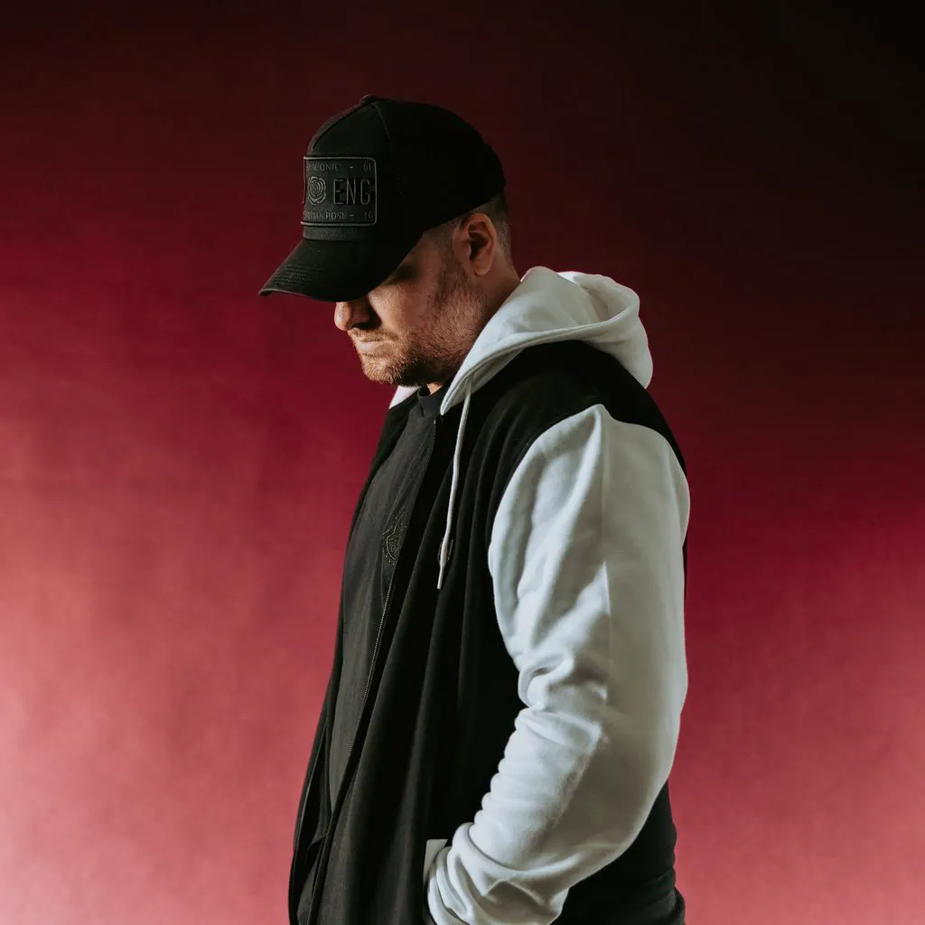 Macky Gee: Leicester at 2funkycomplex