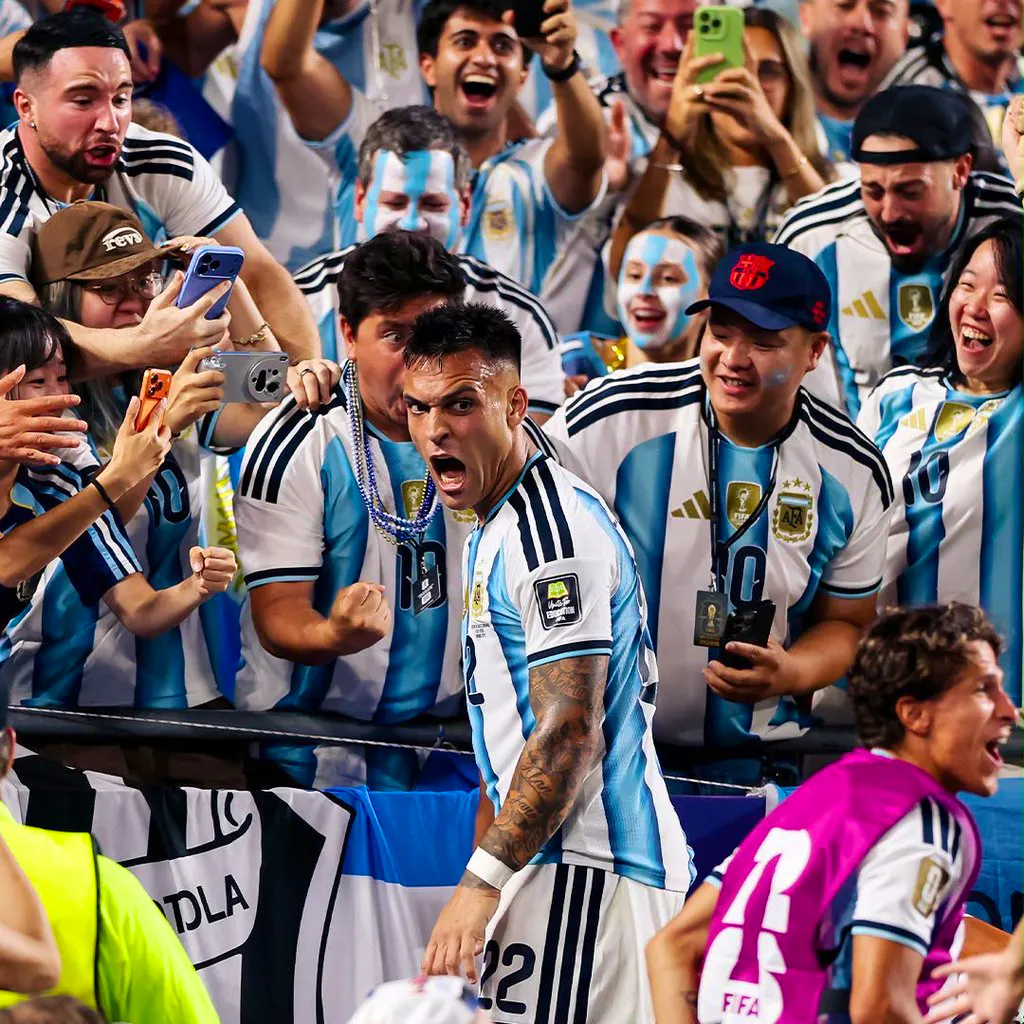 ARGENTINA FINAL FANZONE: Argentina Vs Spain at THEATA