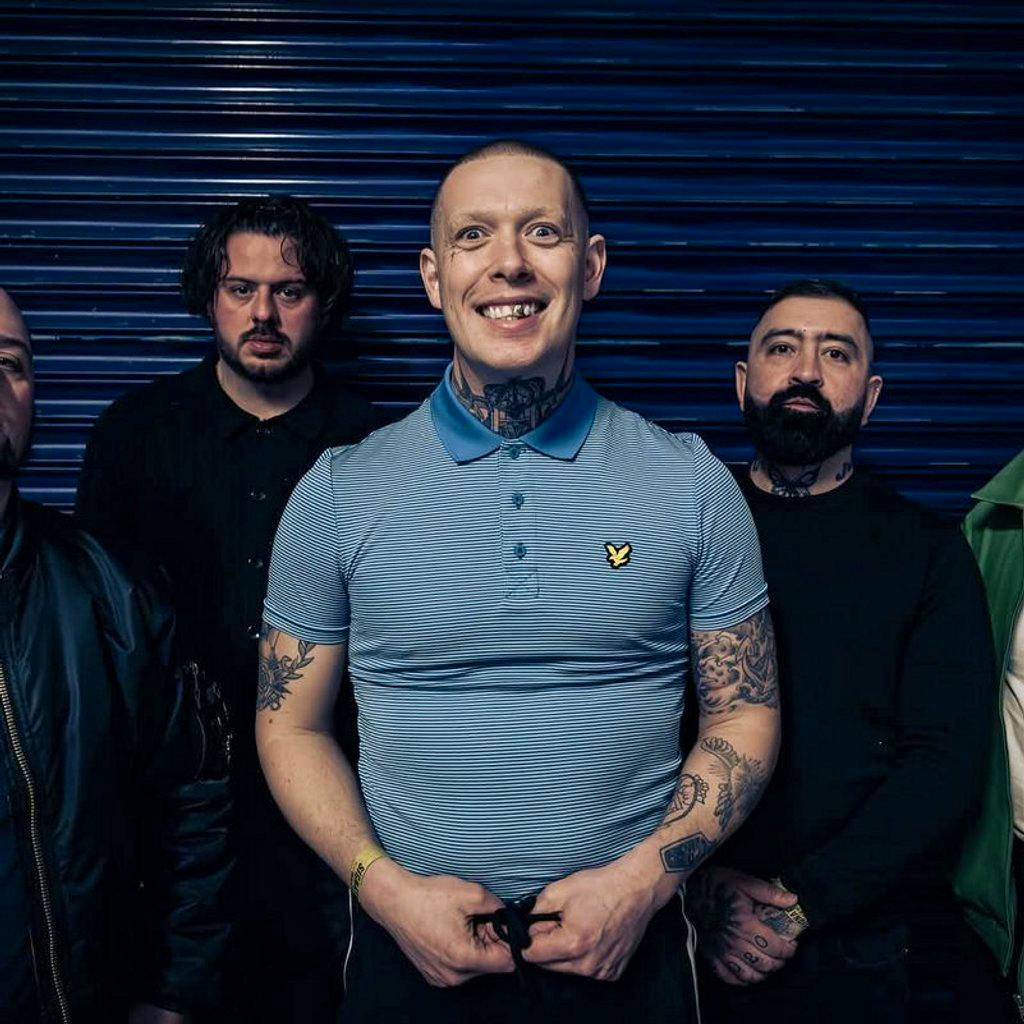 Riskee And The Ridicule at Castle And Falcon