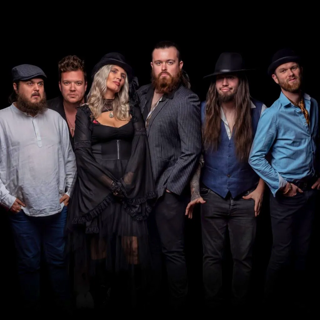 Fleetwood Shack (A Tribute To Fleetwood Mac) at Stirling Castle at The Stirling Castle