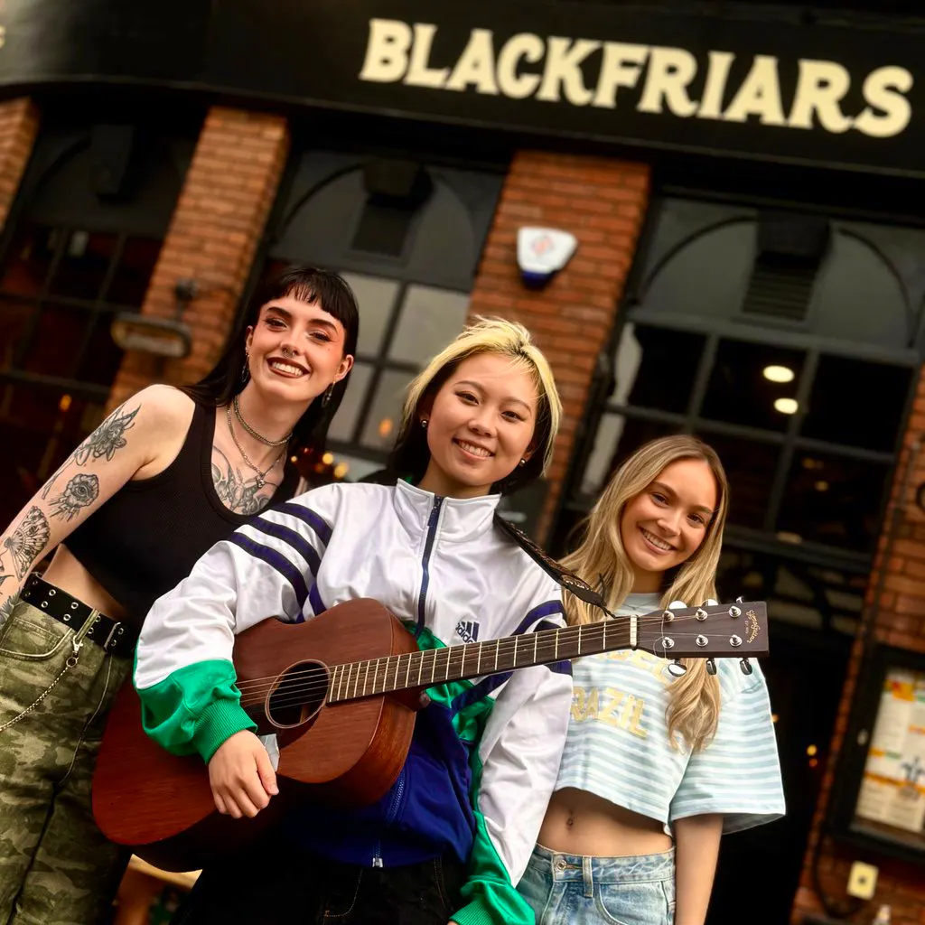 Ivy Chizi live @ Blackfriars at Blackfriars Of Bell Street