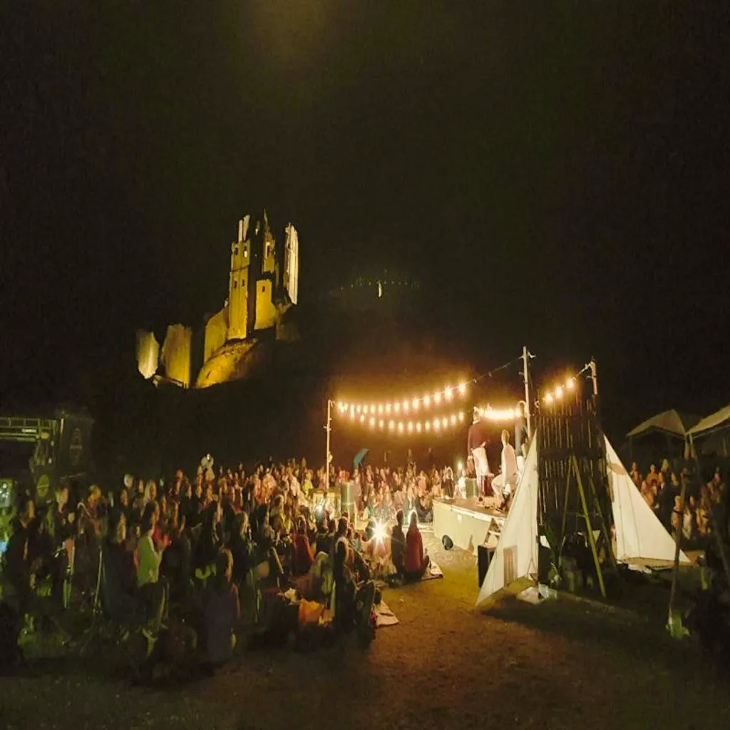 Outdoor family theatre at Corfe Castle