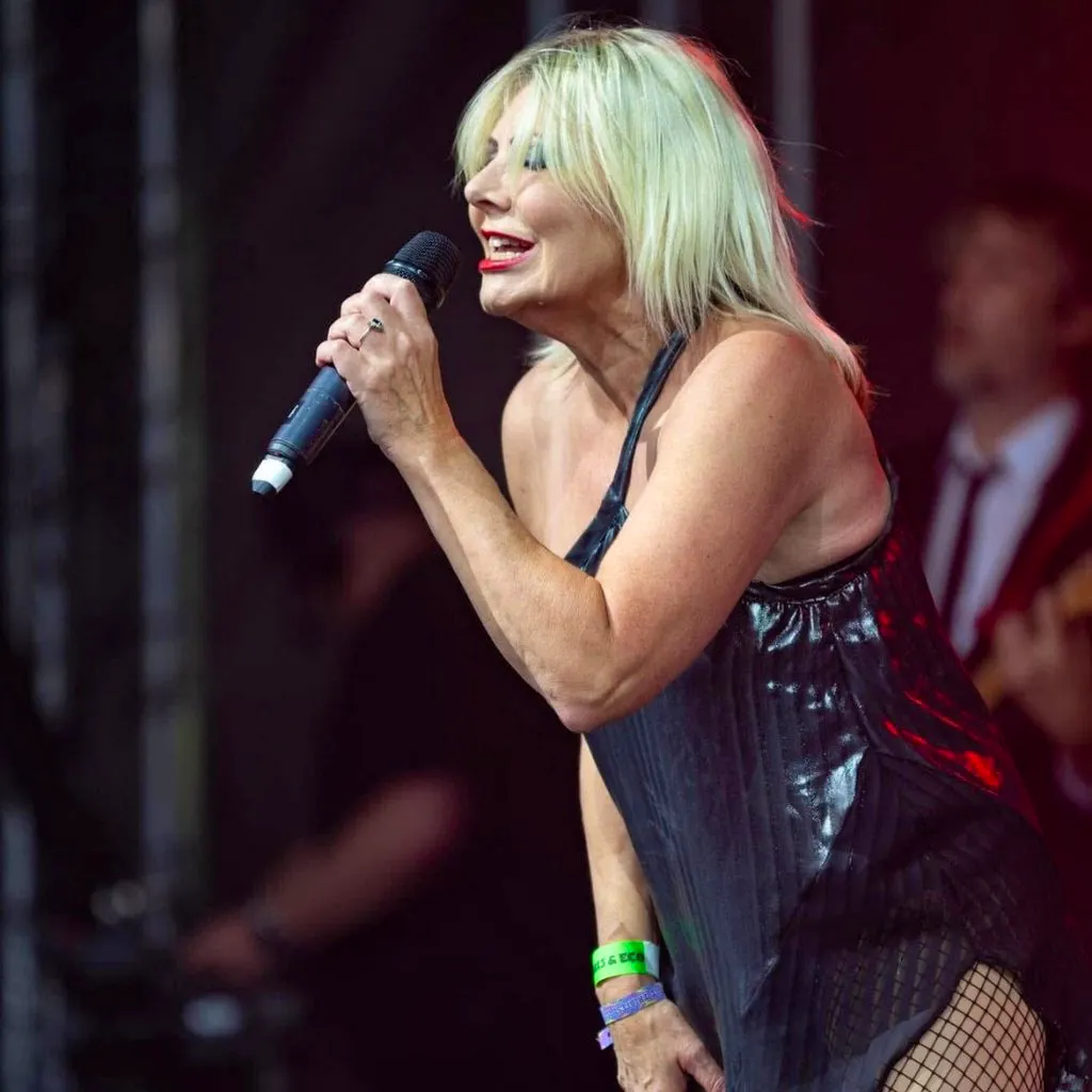Heart Of Glass (A Tribute to BLONDIE) LIVE at Stirling Castle at The Stirling Castle