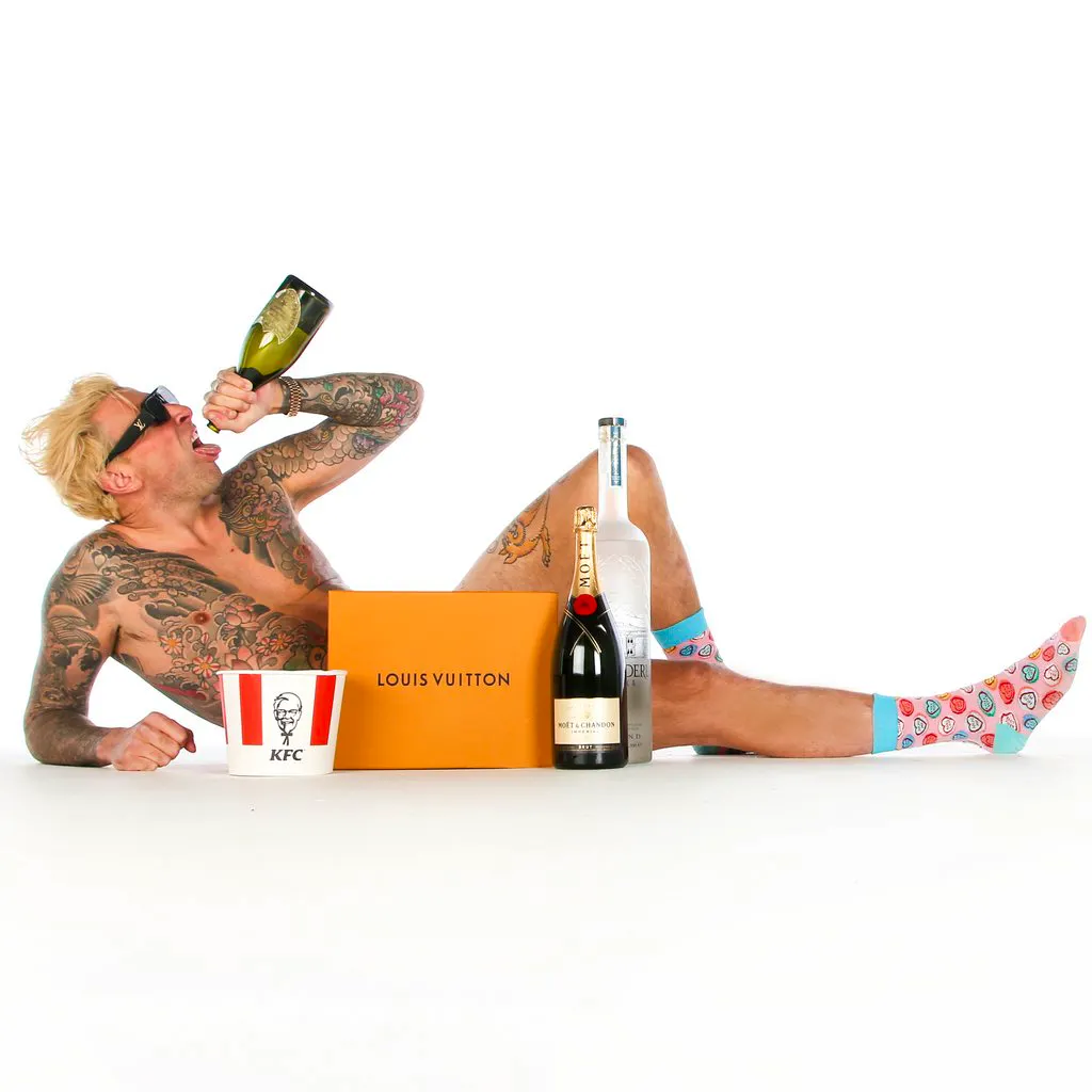 Cash Only presents: Chronicles at E1