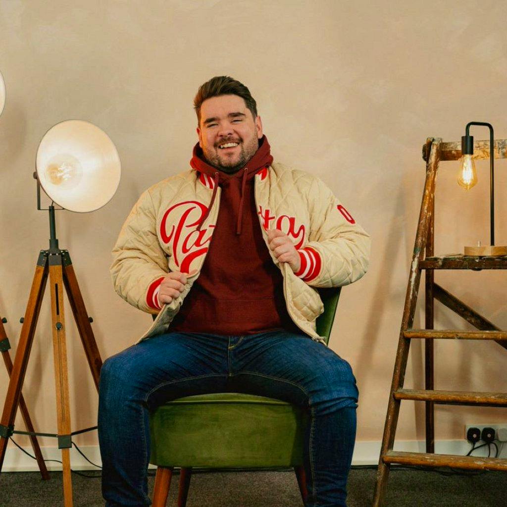 CLOSEUP COMEDY at Rother St Arts House with Adam Rowe and more! at Stratford Play House