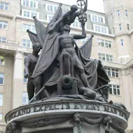 Liverpool Audio Tour: A Symphony of Sights and Sounds at Liverpool Town Hall
