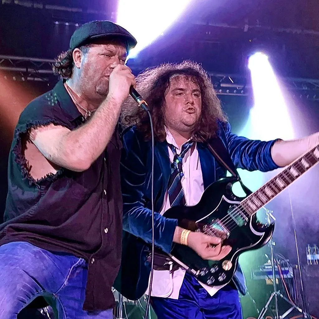 Thunderstruck - The Carlisle, Hastings - Friday 10th April 2026 at The Carlisle