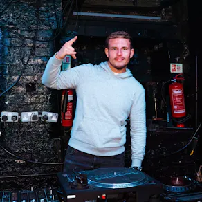 Cinco Shades: Josh Pace (All Night Long)