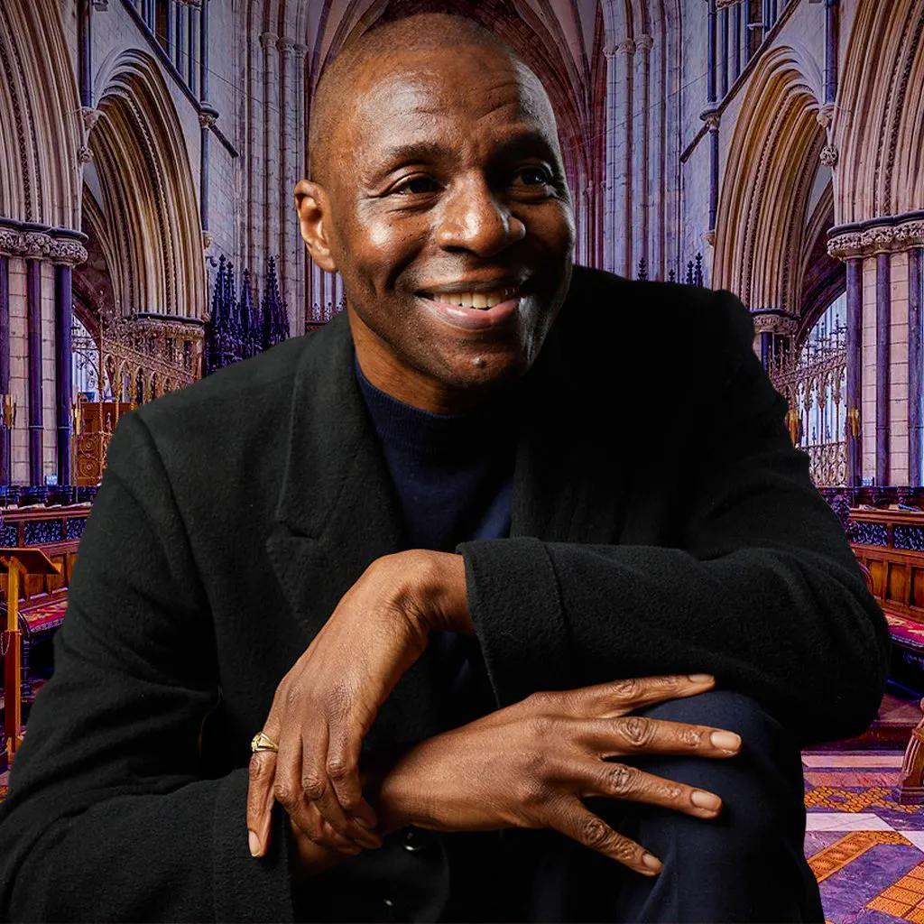 Tunde of Lighthouse Family Live in Worcester Cathedral at Worcester Cathedral