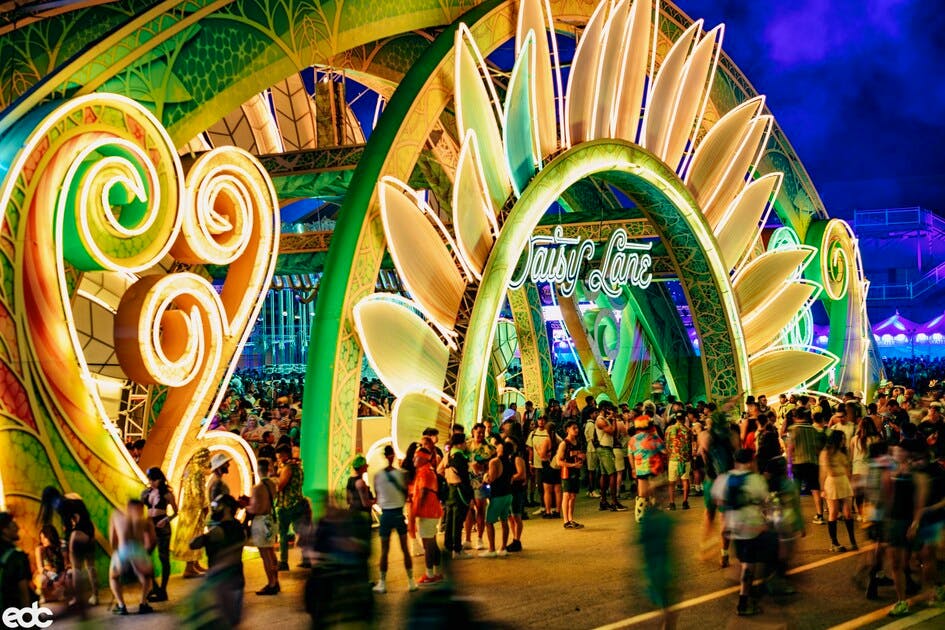 Electric Daisy Carnival (EDC) festival 2025 Tickets & Line Up Skiddle